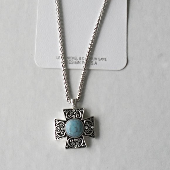Faux Turquoise Antique Silver Plated Necklace Set - Picture 4 of 7